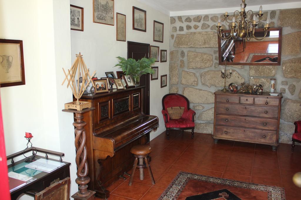 Casa De Marlaes Villa Lousada Exteriör bild