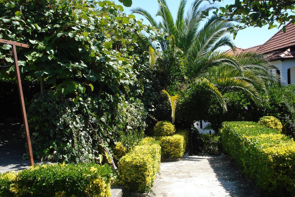 Casa De Marlaes Villa Lousada Exteriör bild